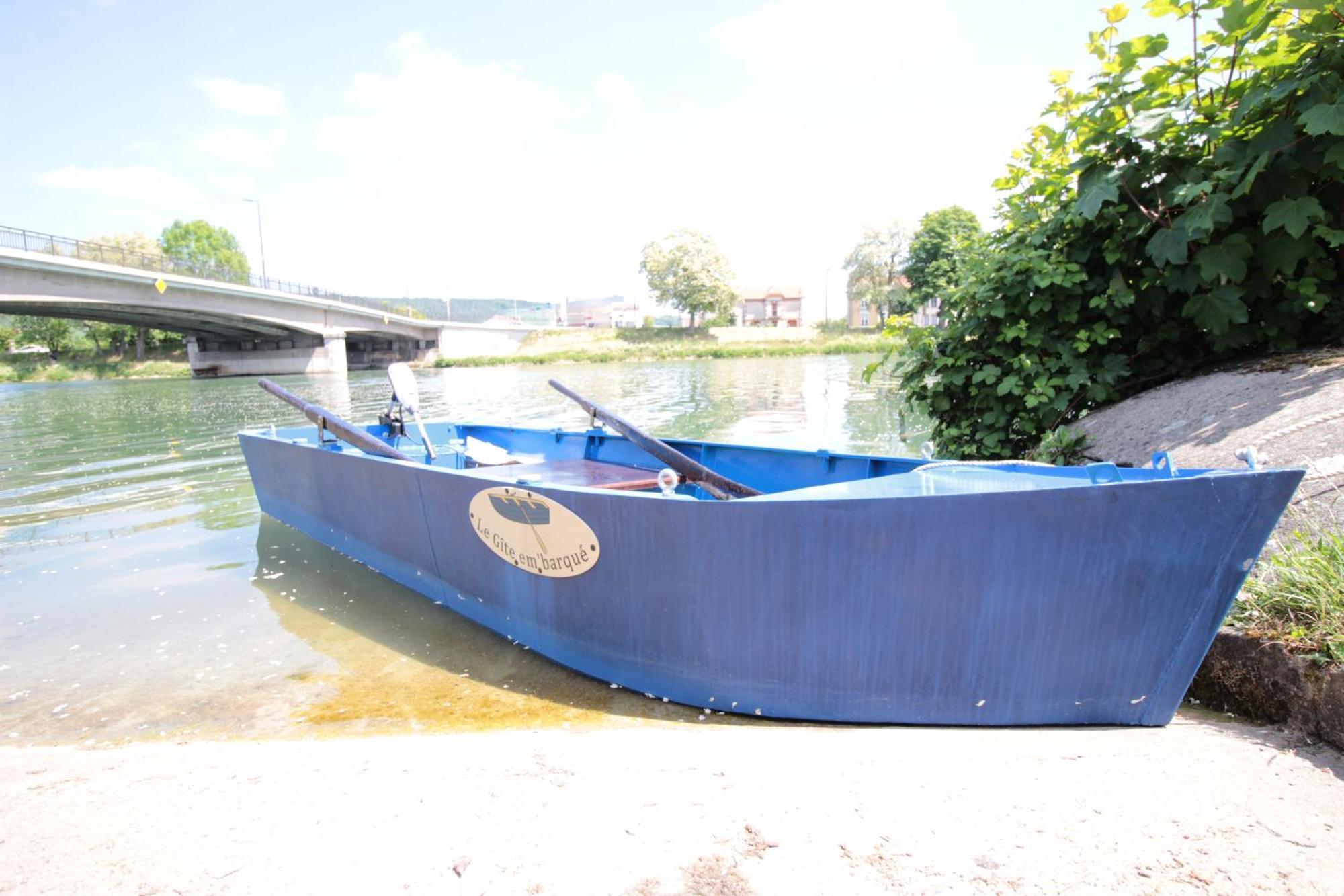 Le Gite Embarque - Gere Par Presta-Zen'Services - Barque Electrique En Supplement Verdun-sur-Meuse Ngoại thất bức ảnh